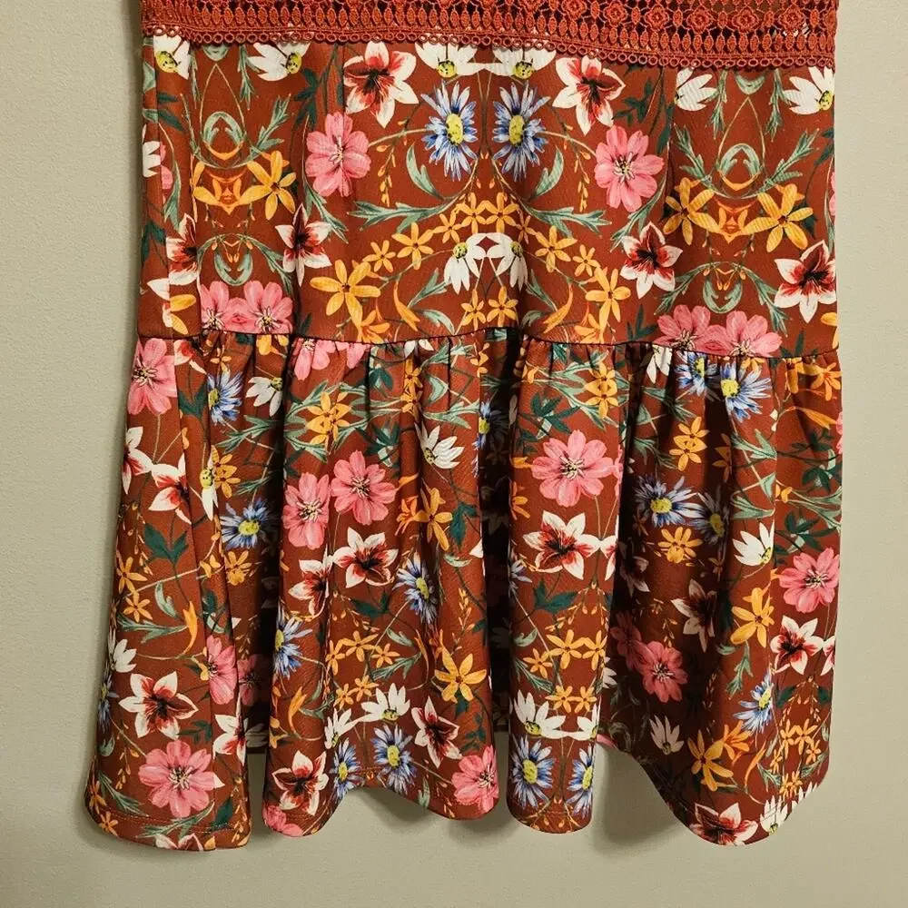 Alexia Admor Justine Lace Trim Flounce Hem Dress Floral Rust Color Large NWT